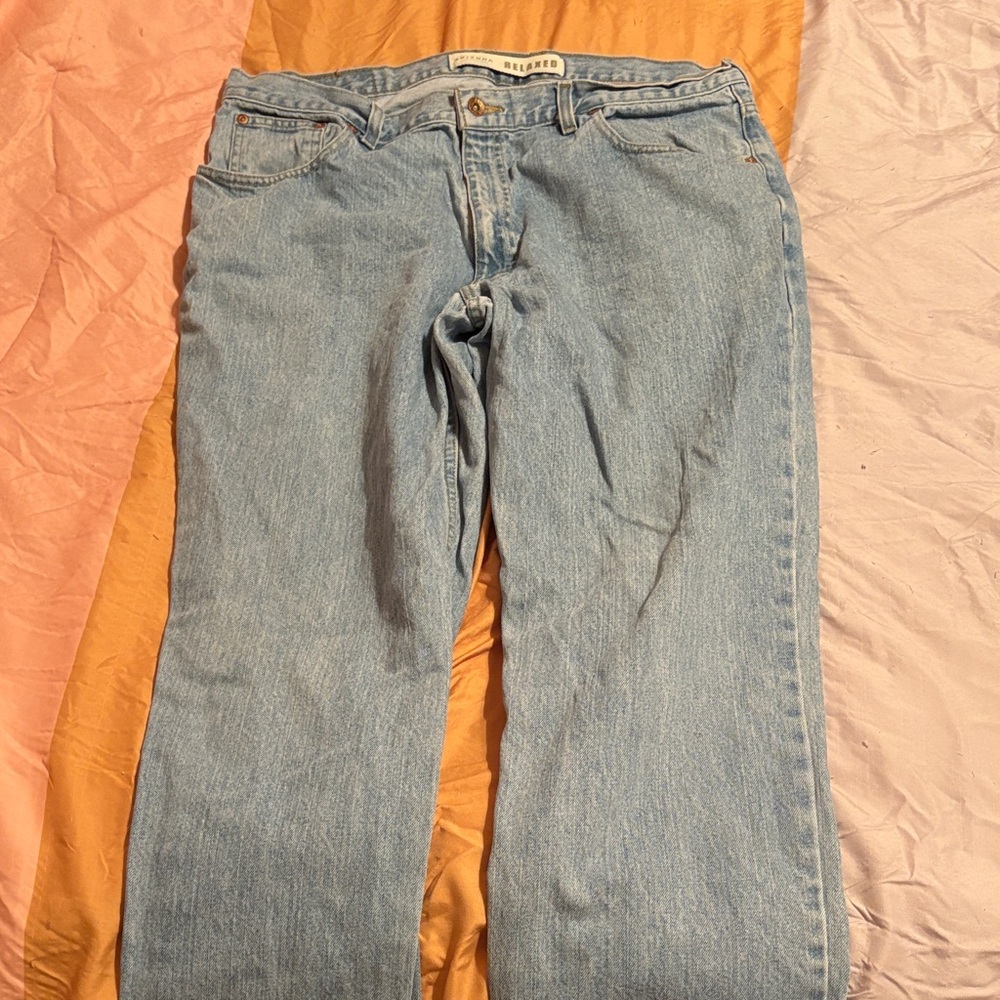 Arizona Jean Company Men's Relaxed Light Blue Jeans